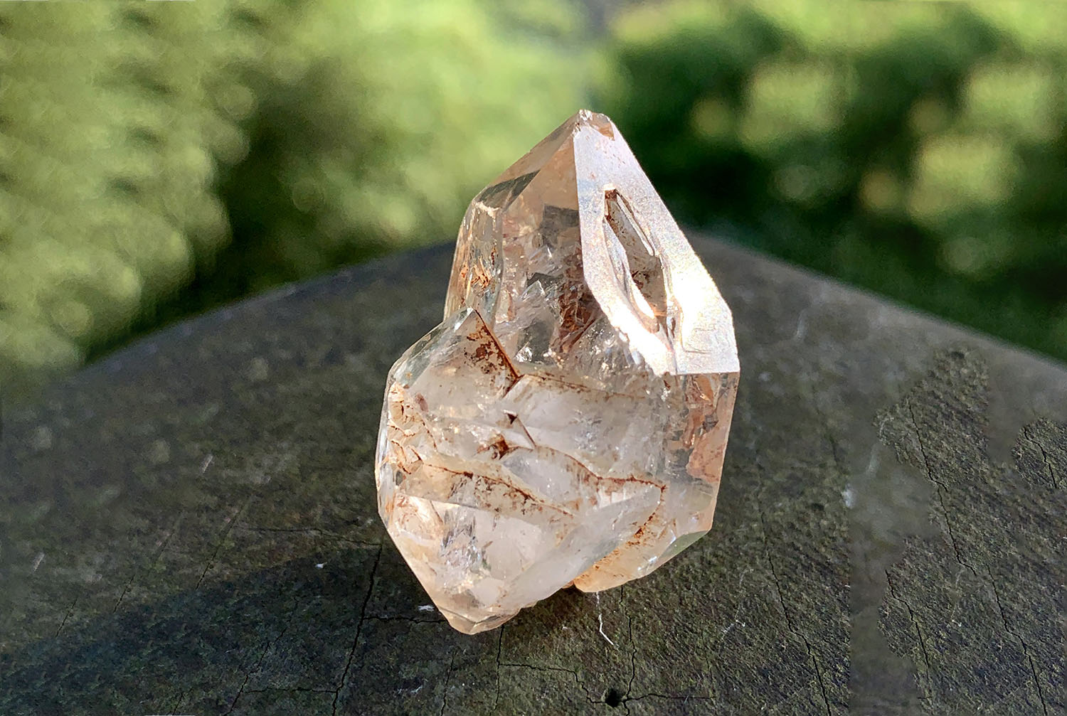 crystal-connecting-path