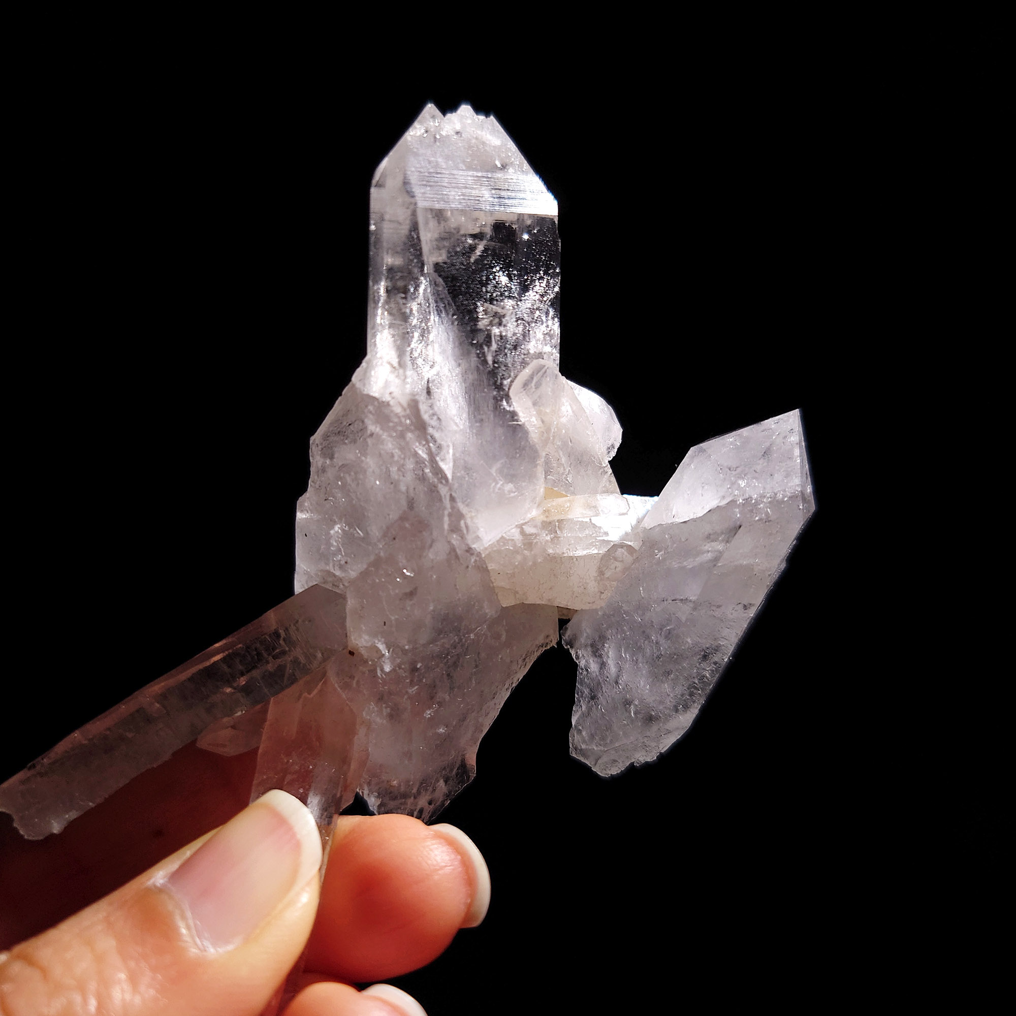 列木里亞水晶 66g (243-1)