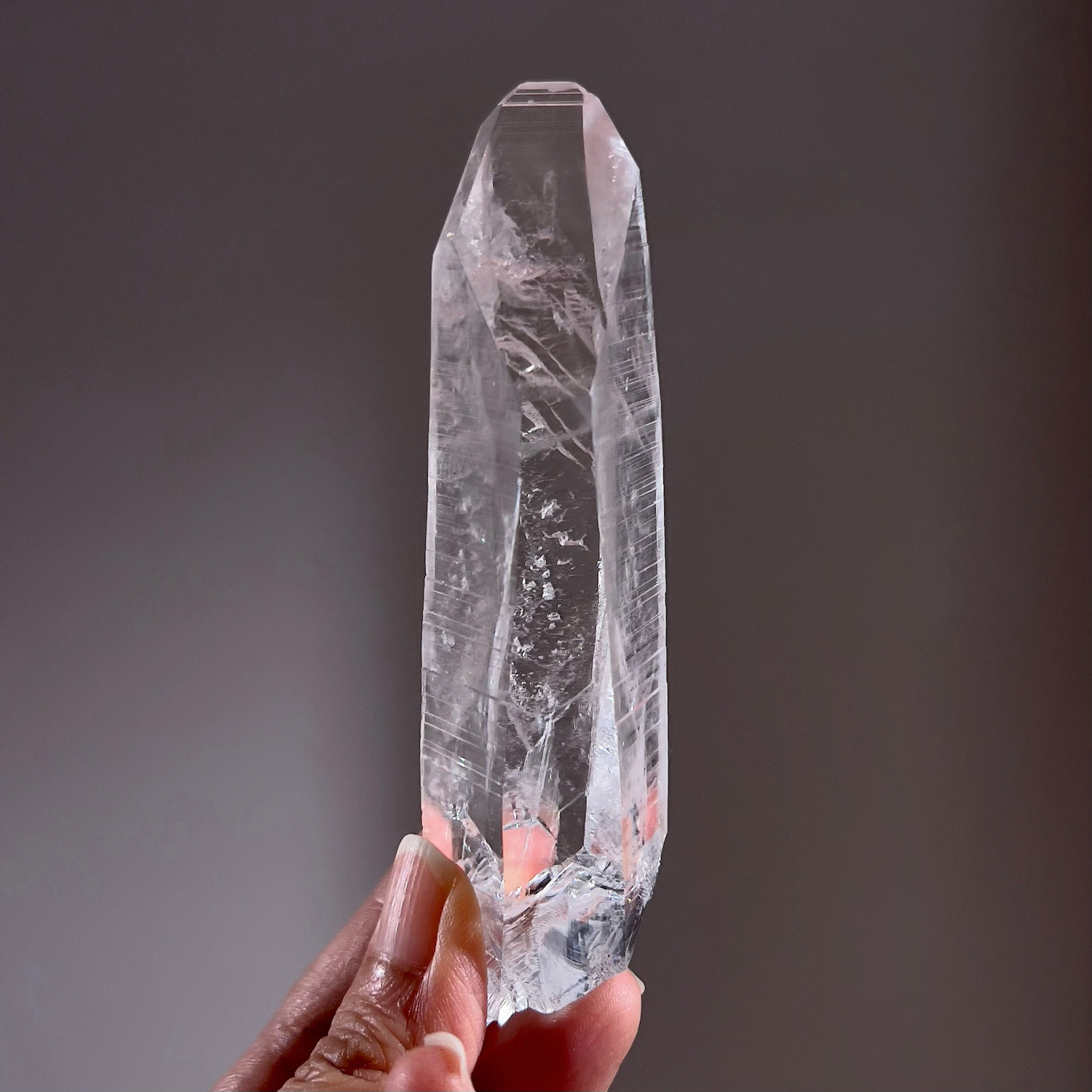 哥倫比亞．列木里亞水晶 #八邊形接地水晶 #資料庫水晶 #刻蝕痕 117g (257-11)