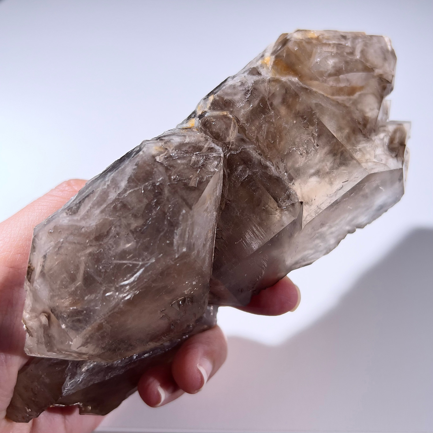 大師水晶 – 煙晶骨幹水晶 654g (259-7)