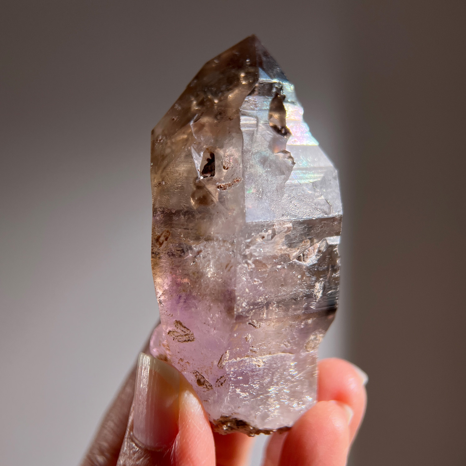 納米比亞布蘭登堡窗型骸骨煙紫晶 #刻滿資料庫記號 #倒三角 98g (261-11):圖片 5